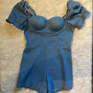 Fashion Nova Denim Romper💕